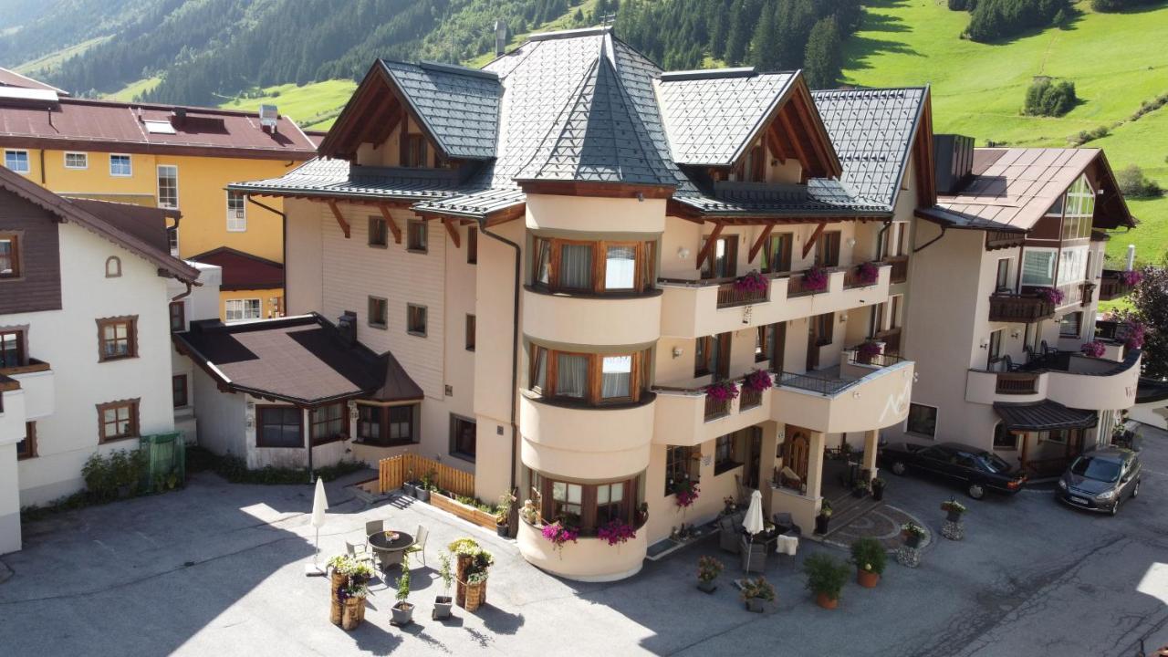Hotel Idhof อิสชเกิล ภายนอก รูปภาพ