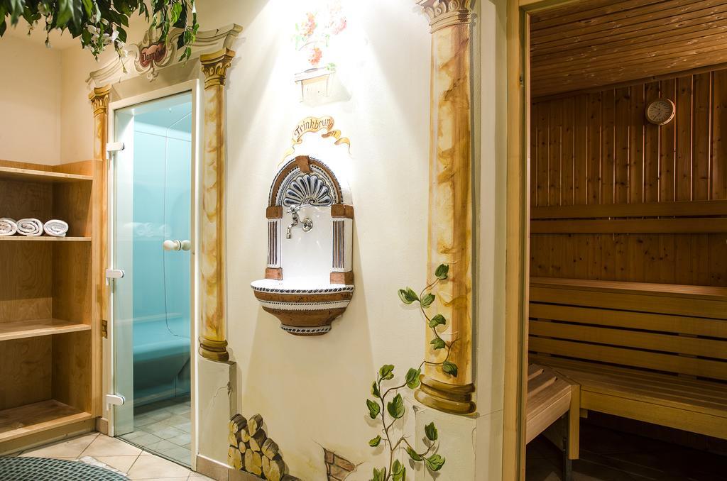 Hotel Idhof อิสชเกิล ภายนอก รูปภาพ